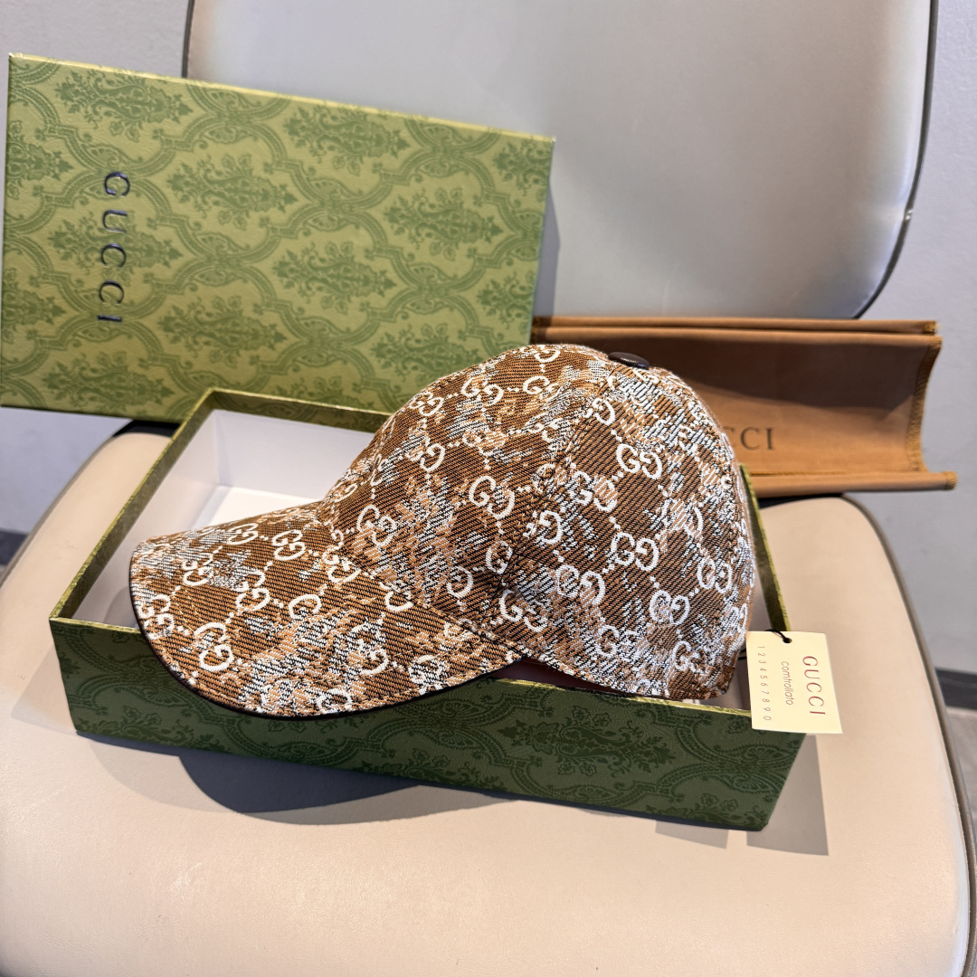 配盒子布袋，Gucci(古奇)经典原单棒球帽，双G牛仔提花，复古设计，专柜1:1开模订制！原版牛仔布料+