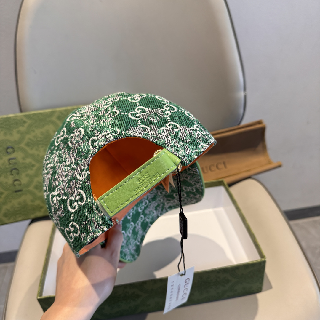 配盒子布袋，Gucci(古奇)经典原单棒球帽，双G牛仔提花，复古设计，专柜1:1开模订制！原版牛仔布料+