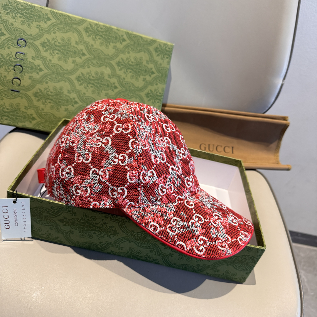 配盒子布袋，Gucci(古奇)经典原单棒球帽，双G牛仔提花，复古设计，专柜1:1开模订制！原版牛仔布料+
