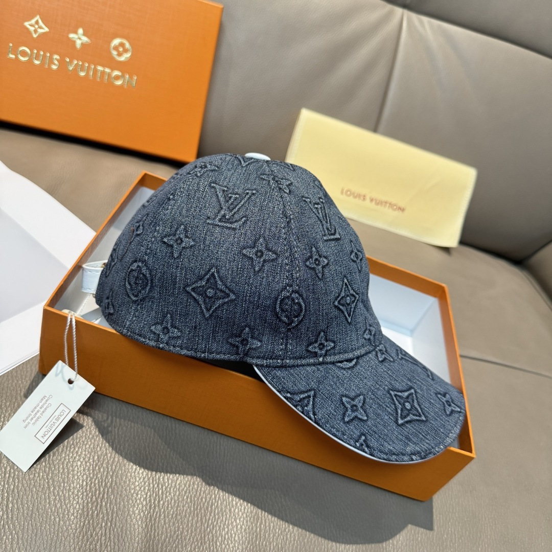 配盒子布袋，LV(路易威登)新款原单棒球帽，大logo压花，1:1开模订制，原版牛仔布料，做工细致完美，