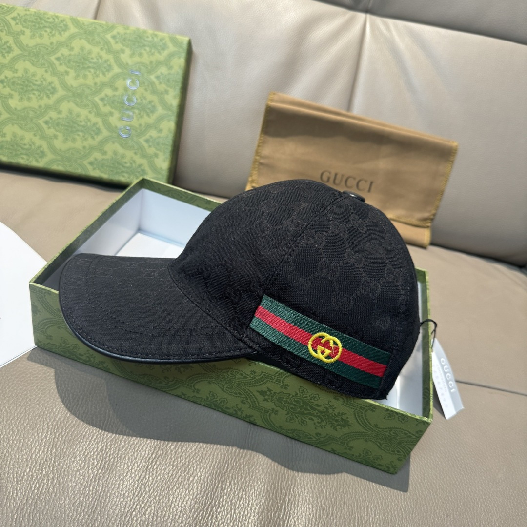 配盒子布袋，Gucci(古奇)春夏新款原单棒球帽， 双G织带，1:1开模订制，原版帆布料+头层牛皮，代购