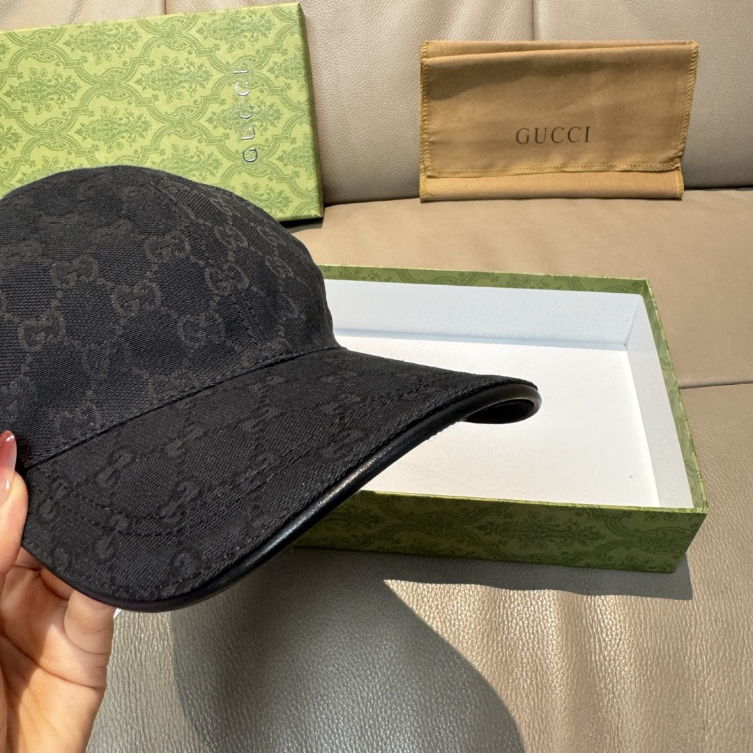 配盒子布袋，Gucci(古奇)春夏新款原单棒球帽， 双G织带，1:1开模订制，原版帆布料+头层牛皮，代购