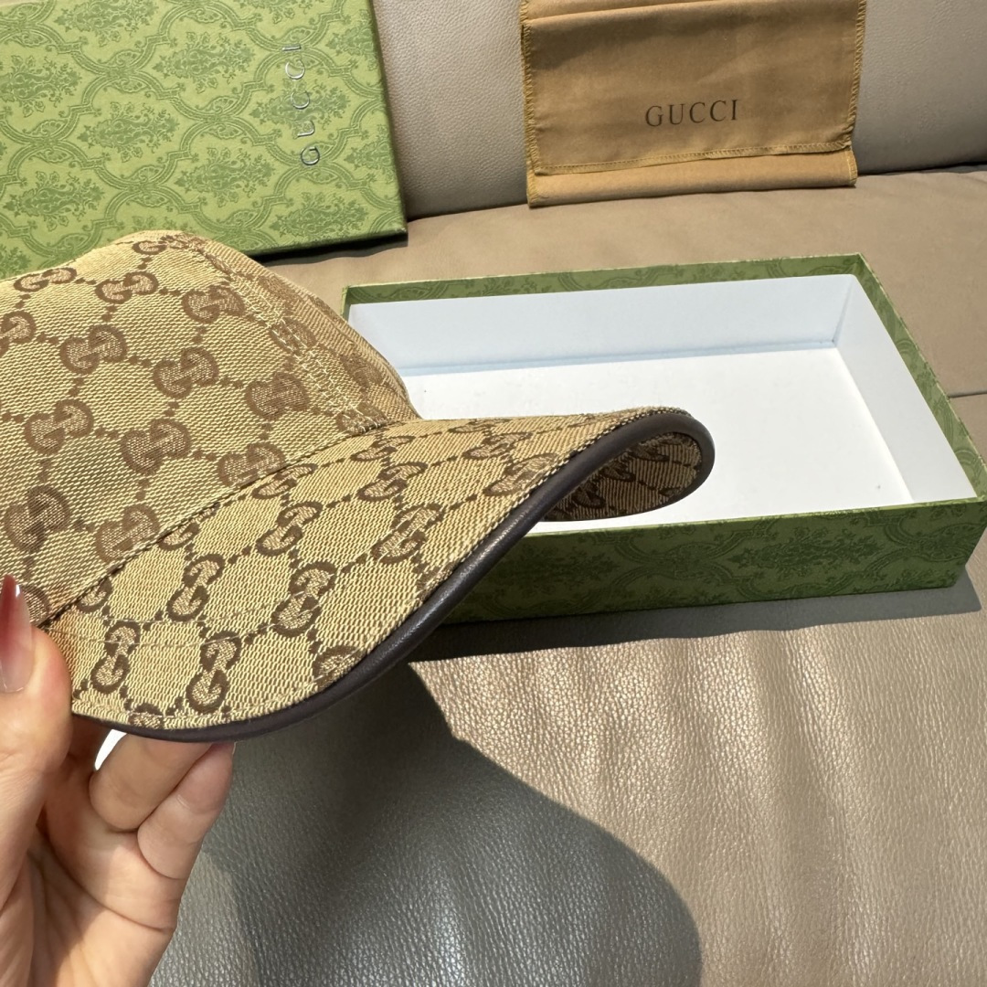 配盒子布袋，Gucci(古奇)春夏新款原单棒球帽， 双G织带，1:1开模订制，原版帆布料+头层牛皮，代购