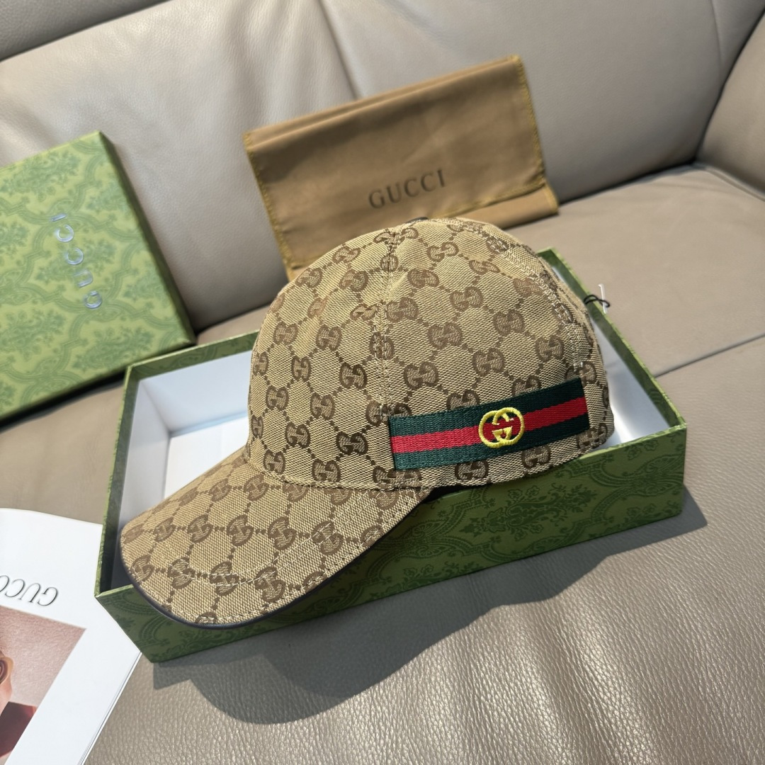 NO:704082,Batch with box bag, Gucci (Gucci) new spring and summer original baseball cap, double G webbing, 1:1 mold customization, original canvas fabric + first-layer cowhide, popular purchasing agent, versatile style for men and women, great quality!  Basic head circumference 56, adjustable patches. Hats, fisherman hats, baseball caps, knitted hats, hats, gucci, espadrilles, cowhide, hats19860909批 配盒子布袋,Gucci(古奇)春夏新款原单棒球帽, 双G织带,1:1开模订制,原版帆布料+头层牛皮,代购热门,男女可用百搭款,质量超赞！基础头围56,贴片可调节.帽子渔夫帽棒球帽针织帽,帽子,gucci,espadrilles,cowhide,hats,hat