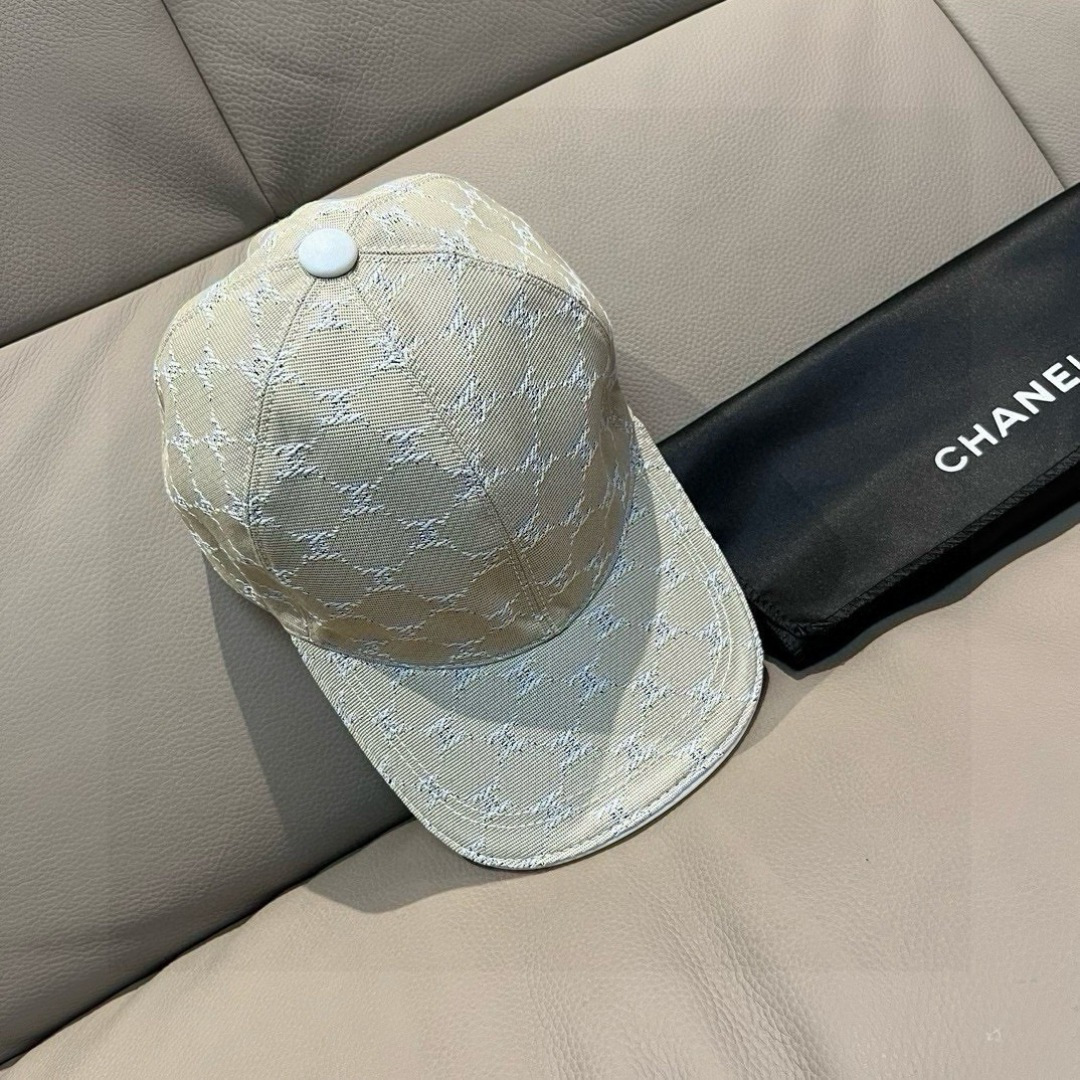 新款出货！配盒子布袋，Chanel(香奈儿)新款原单棒球帽， 小双C提花，专柜1:1开模订制，原版帆布料