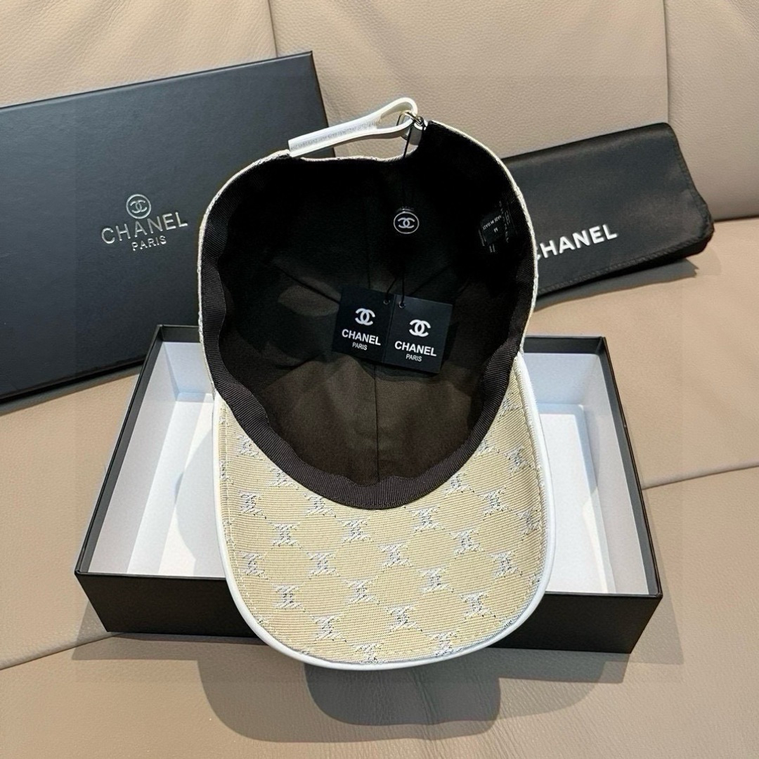 新款出货！配盒子布袋，Chanel(香奈儿)新款原单棒球帽， 小双C提花，专柜1:1开模订制，原版帆布料