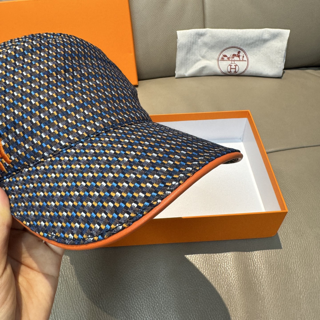 配盒子布袋，HERMÈS (爱马仕)原单棒球帽，经典H， 正品开模订制，原版透气帆布面料+头层牛皮，原厂