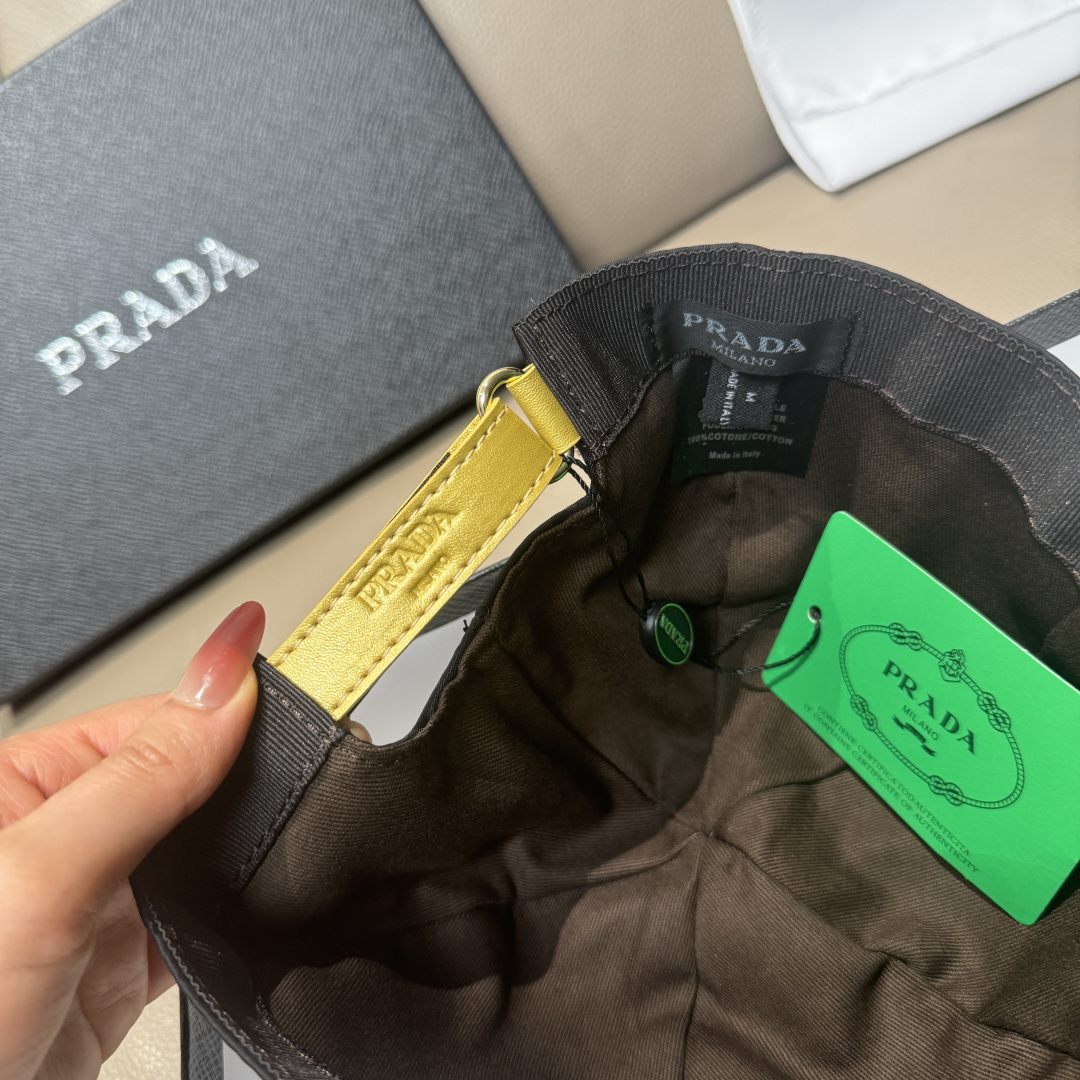 配盒子布袋，Prada(普拉达)新款原单棒球帽， 金丝刺绣，1:1开模订制，原厂金丝线精细刺绣，原版牛津