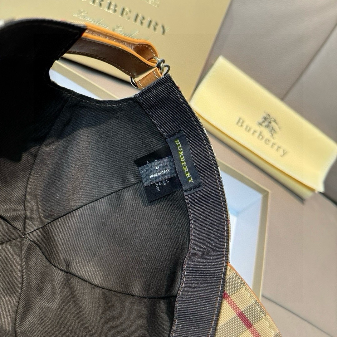 爆款回货！配盒子布袋Burberry（巴宝莉）原单棒球帽， 专柜热卖款，暗纹骑士，1:1开模订制，帆布面