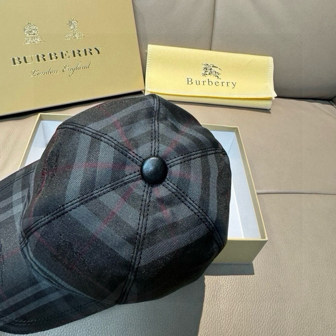 爆款回货！配盒子布袋Burberry（巴宝莉）原单棒球帽， 专柜热卖款，暗纹骑士，1:1开模订制，帆布面