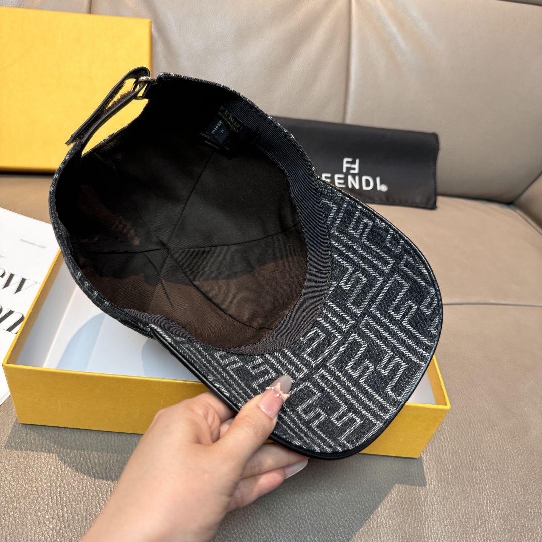 配盒子布袋，Fendi（芬迪）新款原单棒球帽， 双F提花，专柜常年热卖款，口碑极佳，1:1开模订制，原版