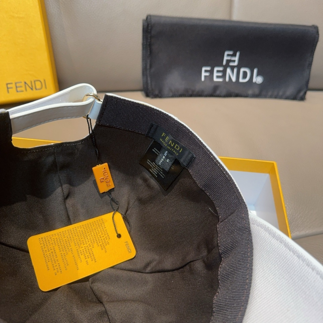 配盒子布袋，Fendi（芬迪）新款原单棒球帽， 双F大刺绣，专柜热卖款中，1:1开模订制，原厂进帆布料+