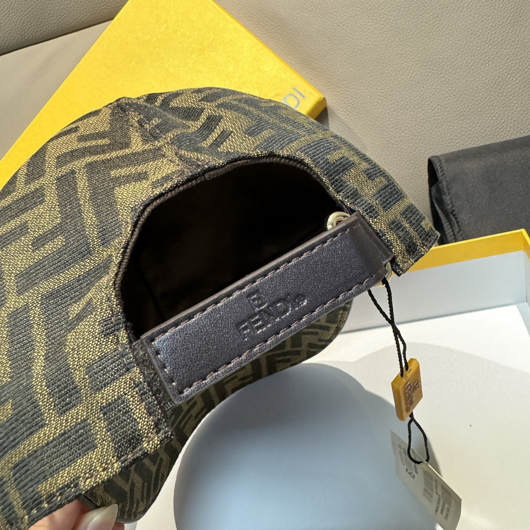 新款出货！配盒子布袋，Fendi（芬迪）新款原单棒球帽， 双F提花，专柜常年热卖款，口碑极佳，1:1开模