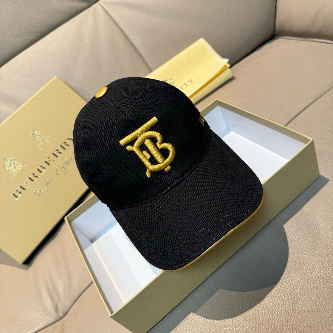 配盒子布袋，Burberry（巴宝莉）新款原单棒球帽，1:1开模订制，全新立体战马刺绣，精致无暇！原版帆