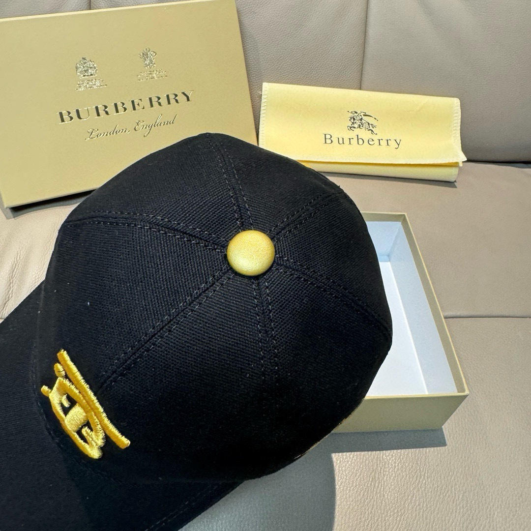 配盒子布袋，Burberry（巴宝莉）新款原单棒球帽，1:1开模订制，全新立体战马刺绣，精致无暇！原版帆