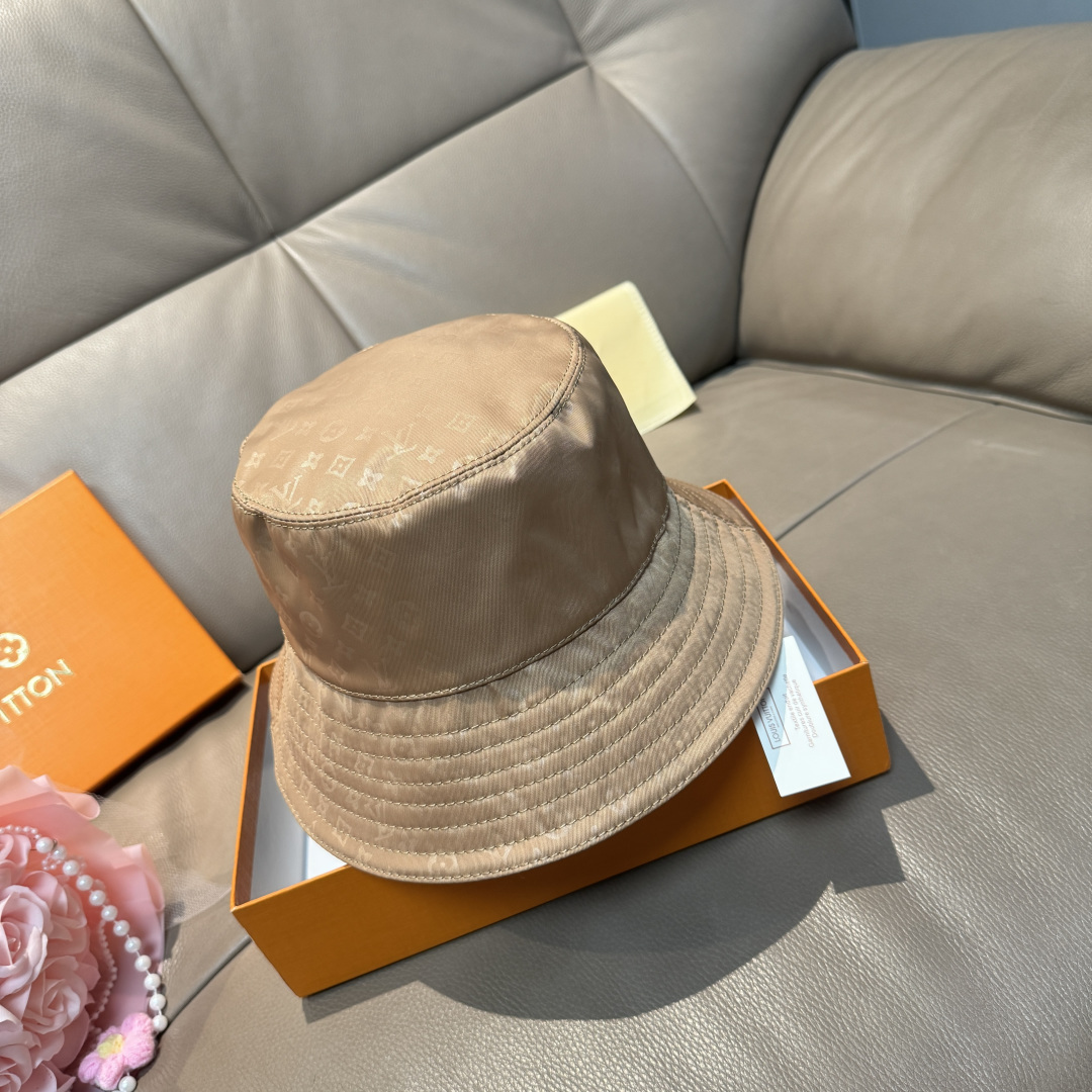 配包装布袋，Lv经典款原单渔夫帽，顶级版本，专柜1:1开模订制，原版印花布料+纯棉里衬，轻盈透气！质量超