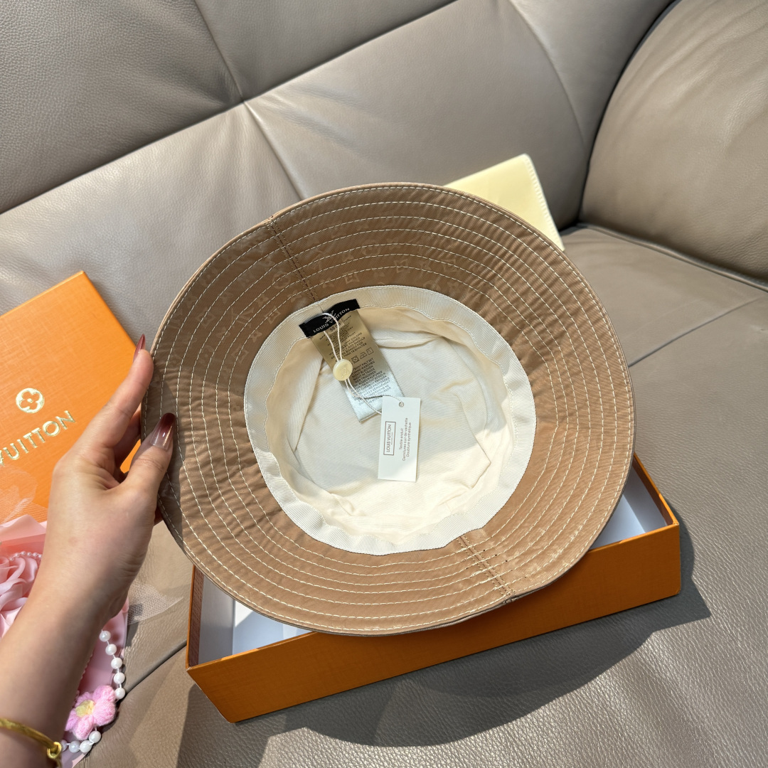 配包装布袋，Lv经典款原单渔夫帽，顶级版本，专柜1:1开模订制，原版印花布料+纯棉里衬，轻盈透气！质量超