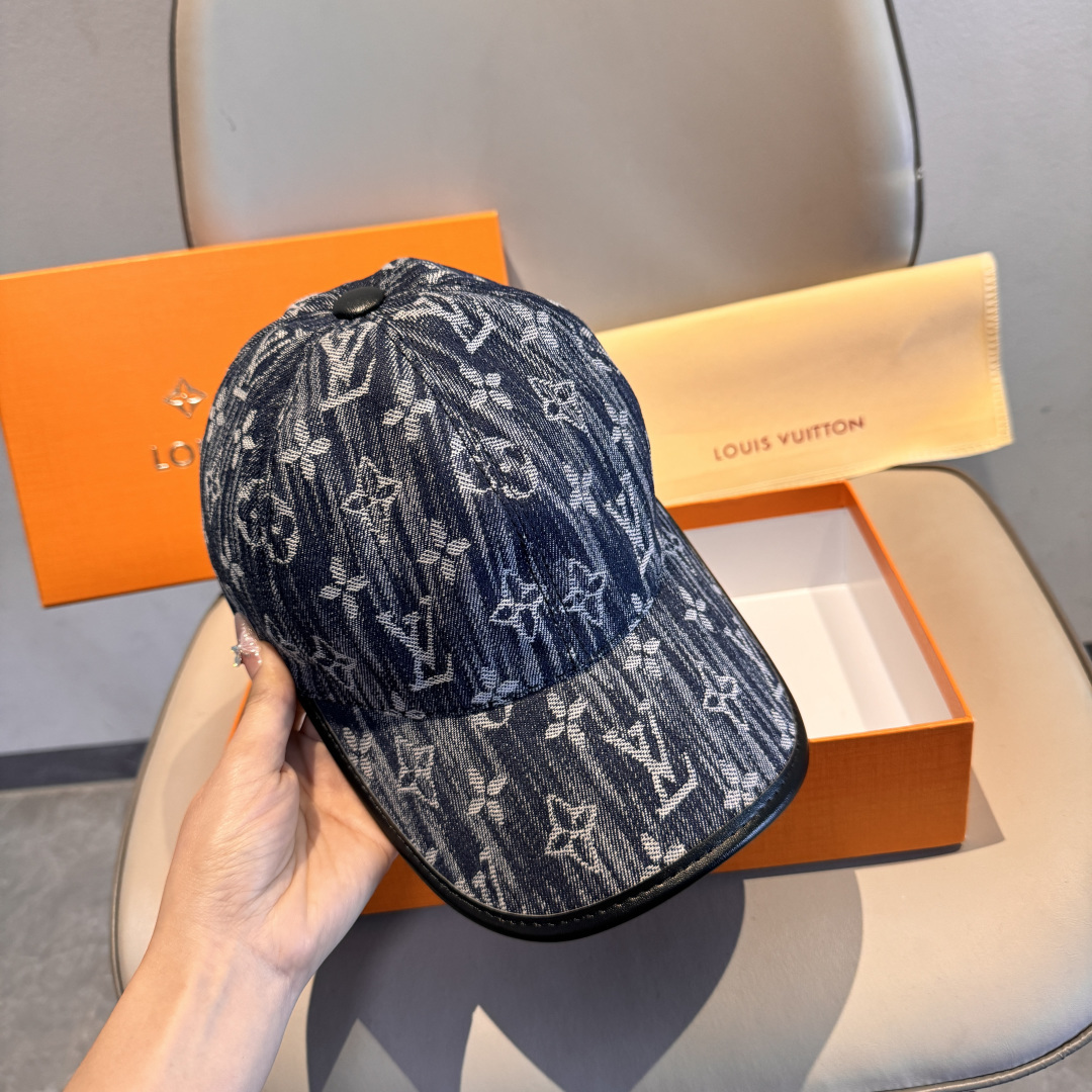 配盒子布袋，LV路易威登新款原单棒球帽，LV牛仔提花，专柜1:1开模订制，原版帆布面料+头层牛皮，轻盈透