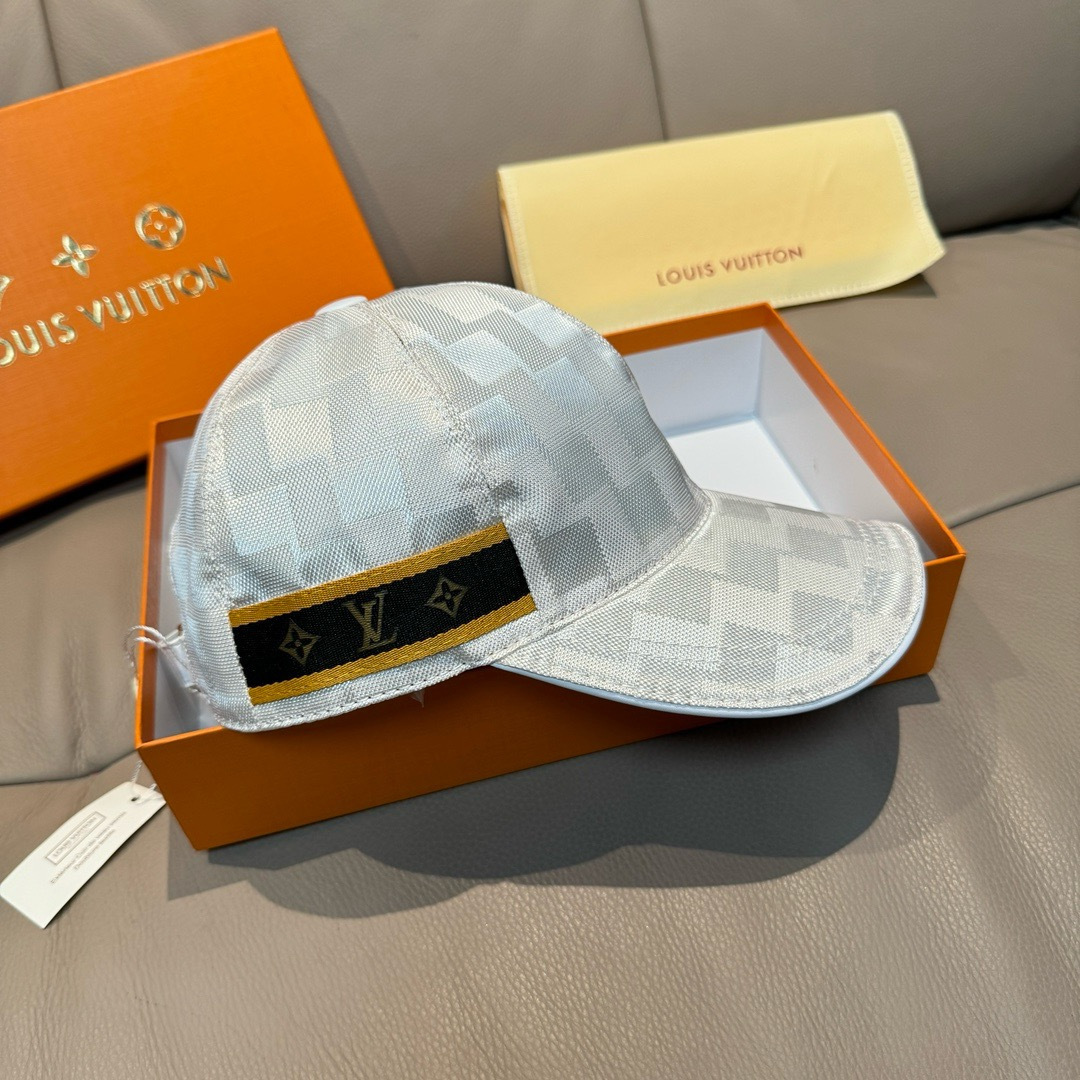 配包装布袋，LV路易威登新款原单棒球帽，经典棋盘格，1:1开模订制，原版专柜布料+头层牛皮，小方格时尚帅