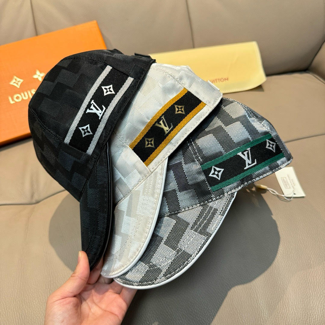 配包装布袋，LV路易威登新款原单棒球帽，经典棋盘格，1:1开模订制，原版专柜布料+头层牛皮，小方格时尚帅