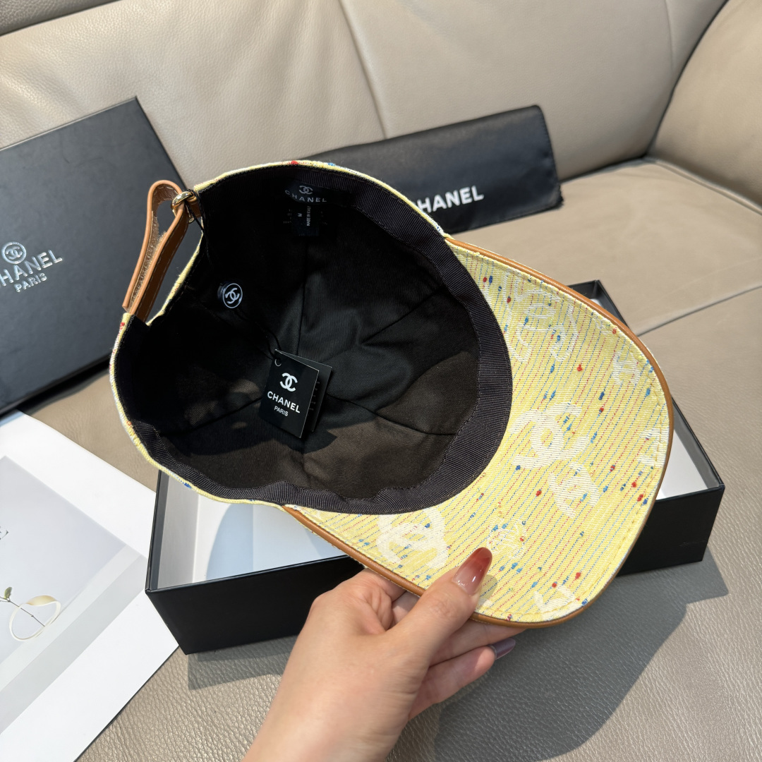 配包装布袋，Chanel(香奈儿)新款原单棒球帽， 呢料暗纹双C,专柜1:1开模订制，原版进口呢料+头层