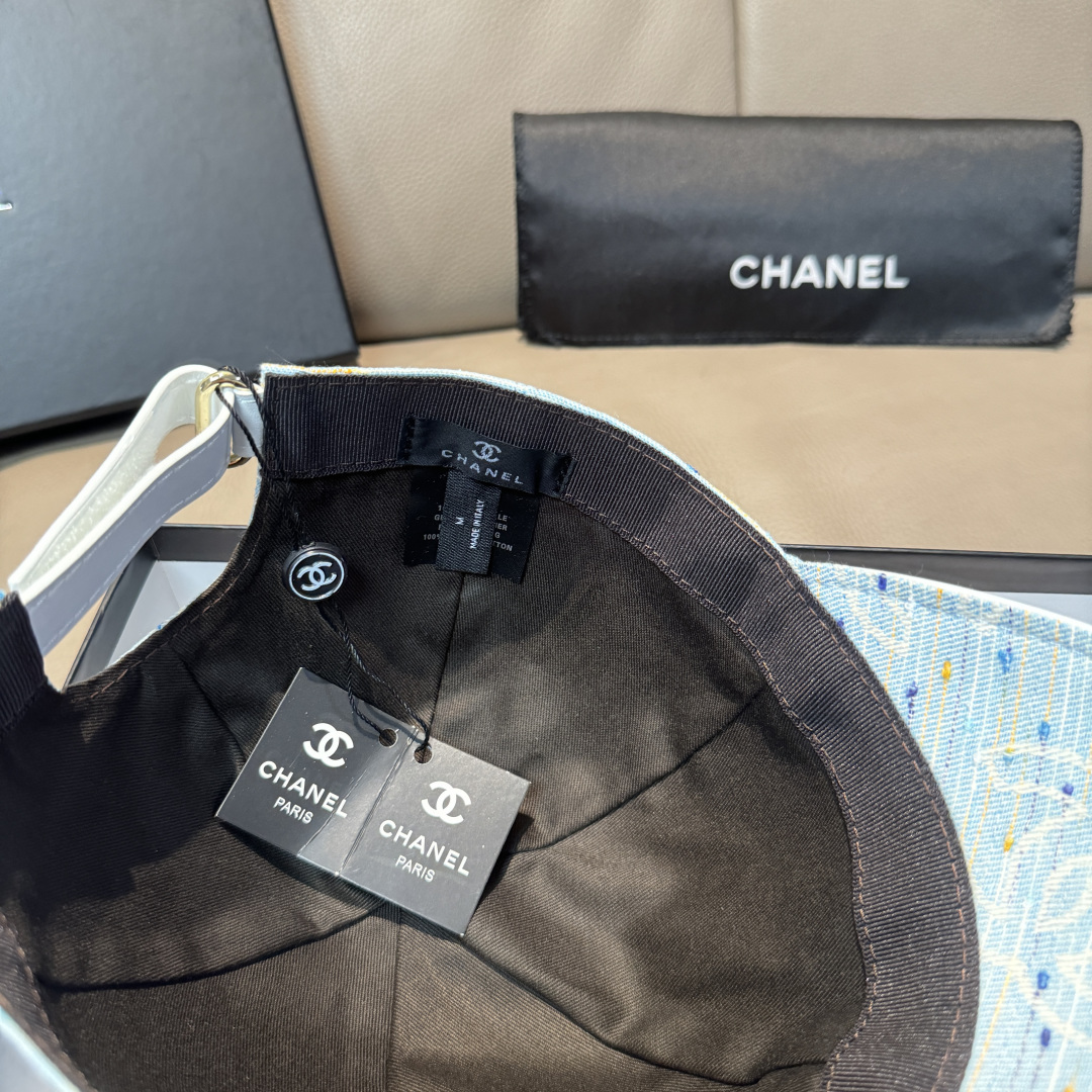 配包装布袋，Chanel(香奈儿)新款原单棒球帽， 呢料暗纹双C,专柜1:1开模订制，原版进口呢料+头层