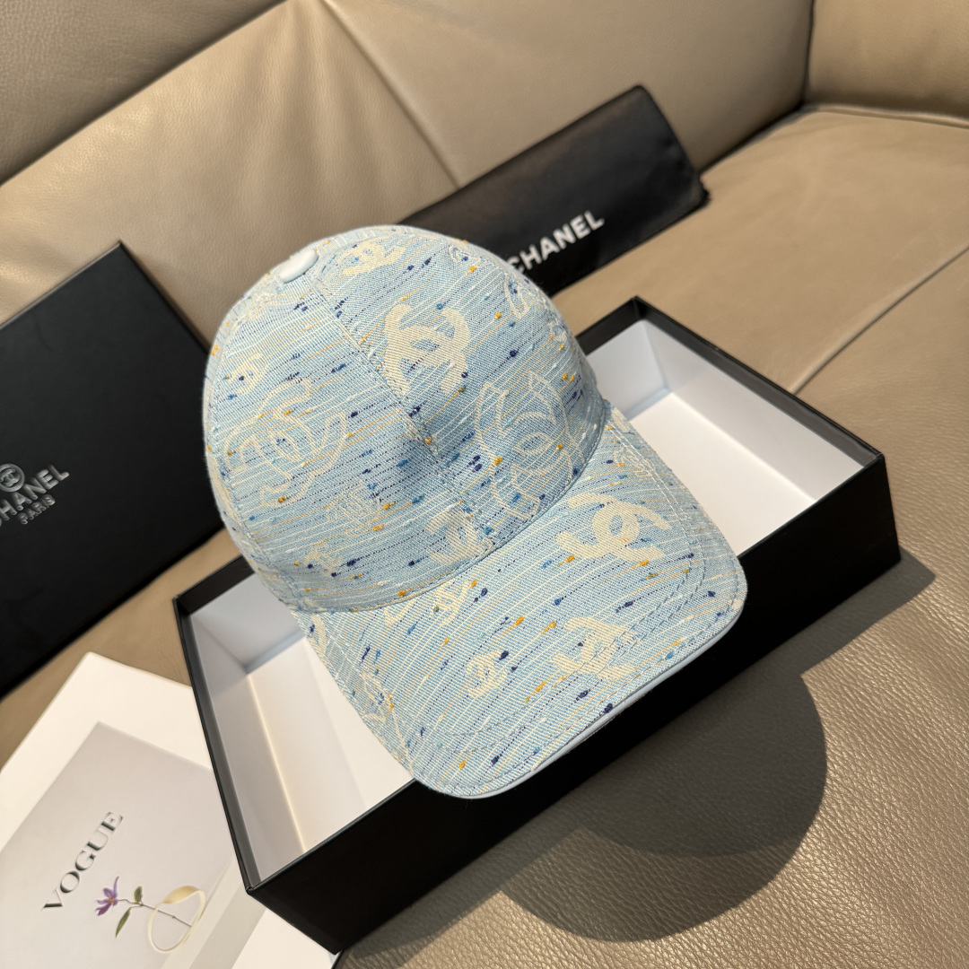 配包装布袋，Chanel(香奈儿)新款原单棒球帽， 呢料暗纹双C,专柜1:1开模订制，原版进口呢料+头层