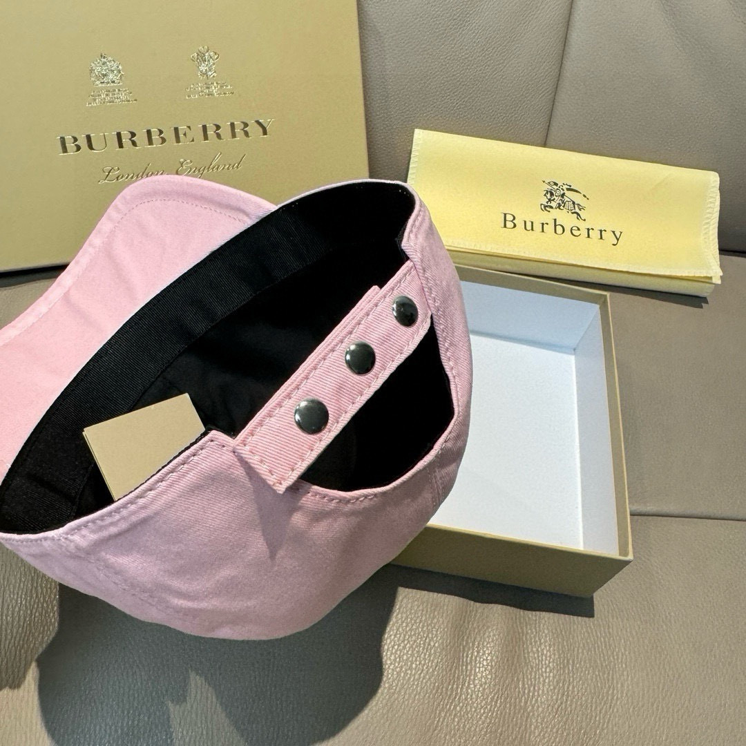 配盒子布袋，Burberry（巴宝莉）专柜爆款原单棒球帽，1:1开模订制，立体刺绣，精致无暇！100%纯