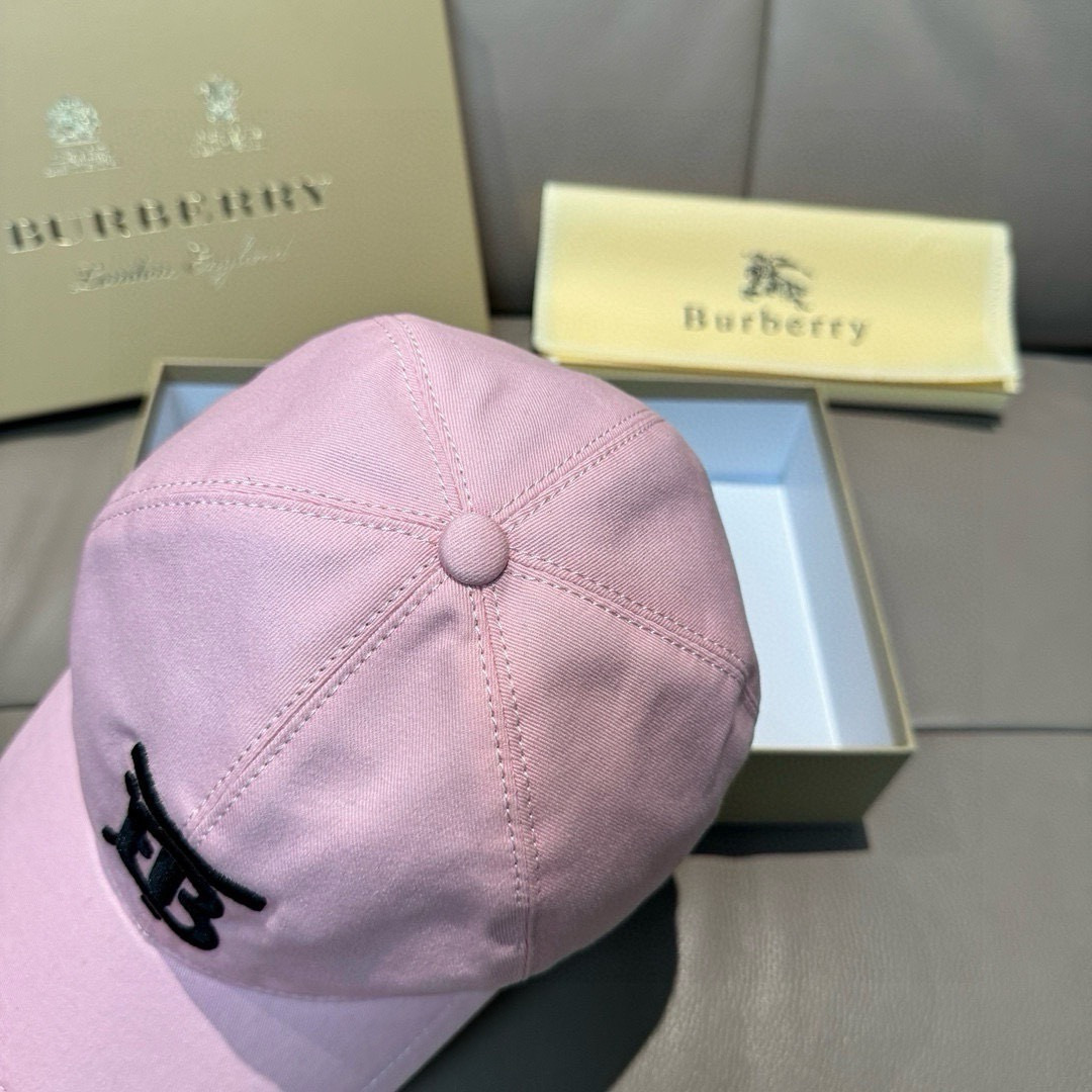 配盒子布袋，Burberry（巴宝莉）专柜爆款原单棒球帽，1:1开模订制，立体刺绣，精致无暇！100%纯