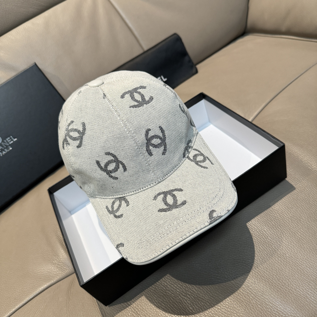 配包装布袋，Chanel(香奈儿)经典原单棒球帽， 经典双C,专柜1:1开模订制，原版帆布料+头层牛皮，