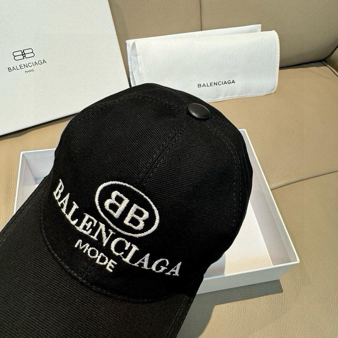 配盒子布袋，Balenciaga（巴黎世家）新款原单棒球帽，1:1开模订制，全新立体刺绣，精致无暇！原版