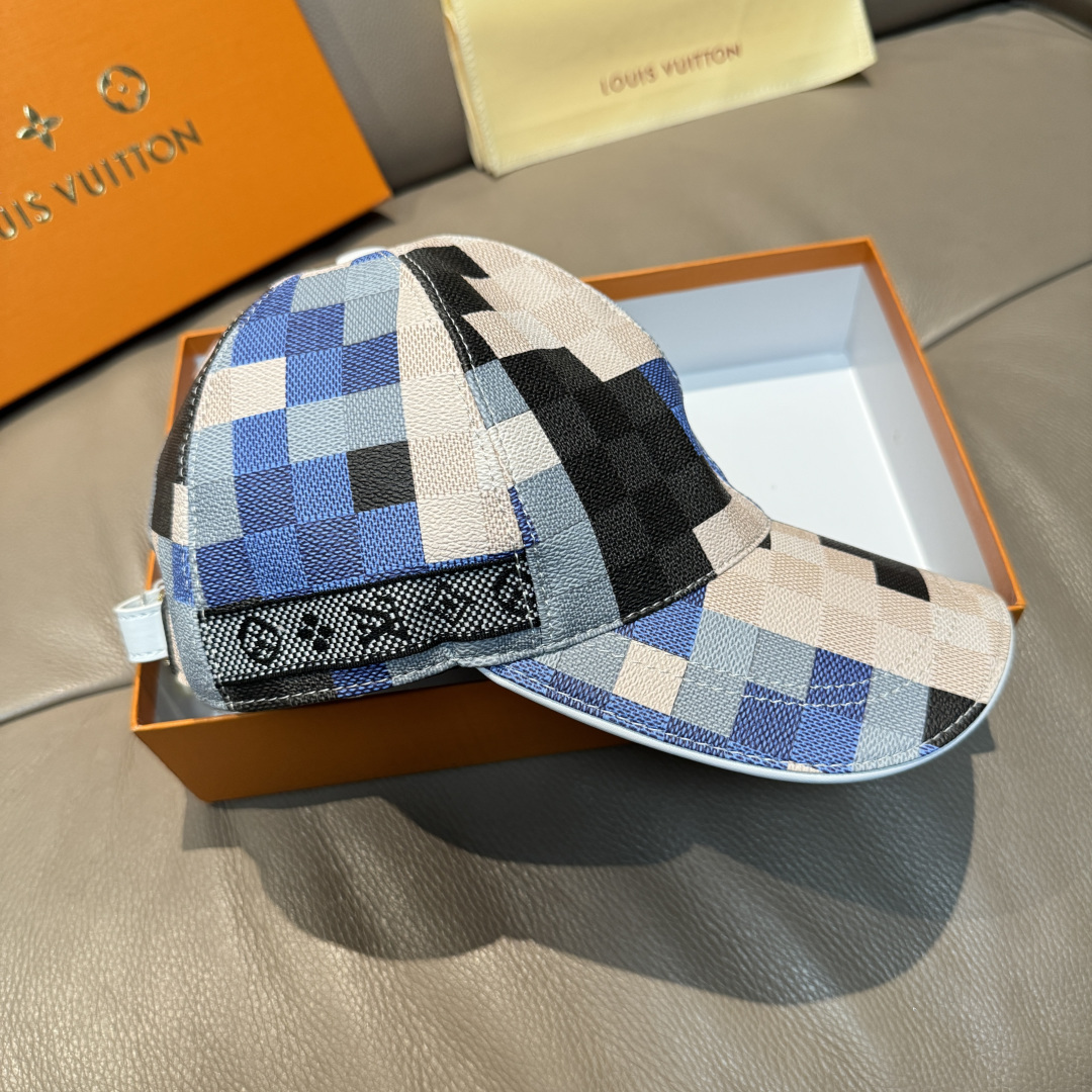 配包装布袋，LV路易威登新款原单棒球帽，七彩棋盘格，1:1开模订制，原版专柜PU皮革+头层牛皮包边，长年
