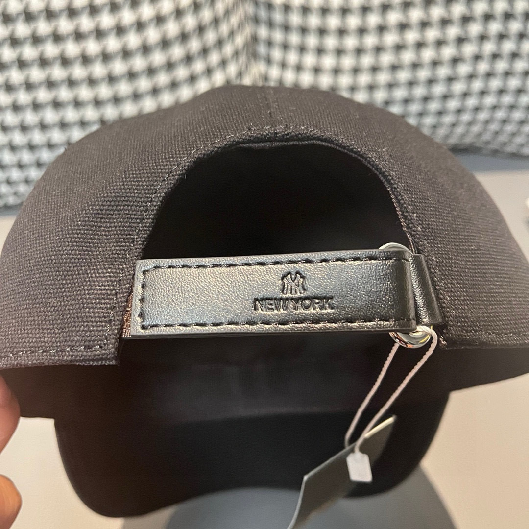 爆款回货NY(New York)棒球帽， 专柜最新款，NY刺绣，简洁大气！1:1开模订制，原厂透气帆布料