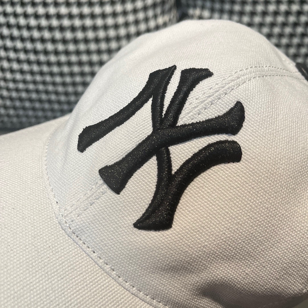 爆款回货NY(New York)棒球帽， 专柜最新款，NY刺绣，简洁大气！1:1开模订制，原厂透气帆布料