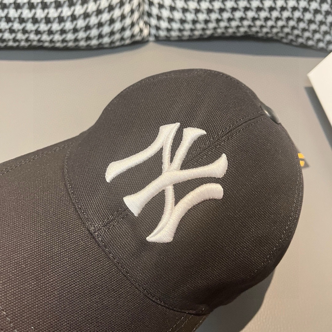 爆款回货NY(New York)棒球帽， 专柜最新款，NY刺绣，简洁大气！1:1开模订制，原厂透气帆布料