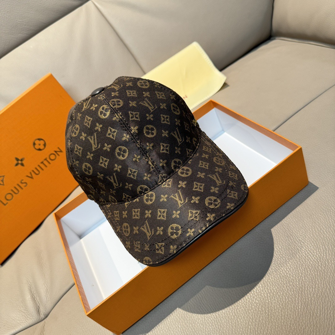 新款出货配盒子布袋，LV(路易威登)新款原单棒球帽，老花刺绣，1:1开模订制，原版老花面料，重工刺绣，做