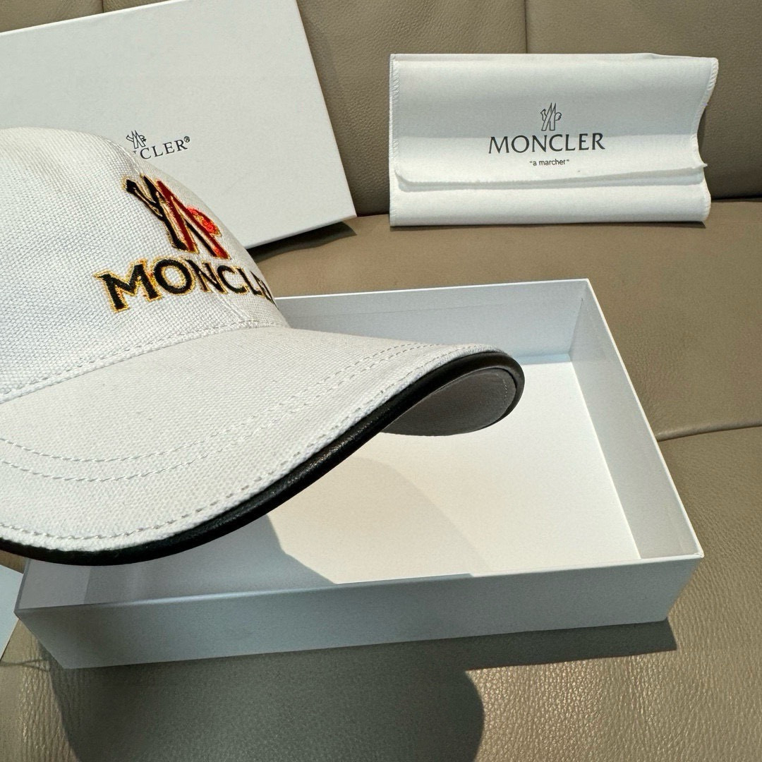 配包装布袋，Moncler蒙口新款原单棒球帽，专柜1:1开模订制，全新立体刺绣，原版帆布料+头层牛皮，纯