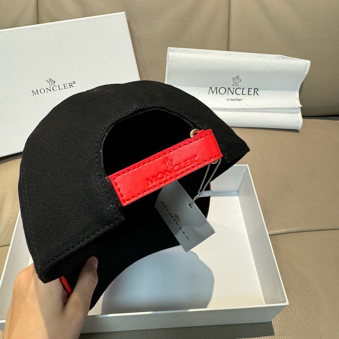 配包装布袋，Moncler蒙口新款原单棒球帽，专柜1:1开模订制，全新立体刺绣，原版帆布料+头层牛皮，纯