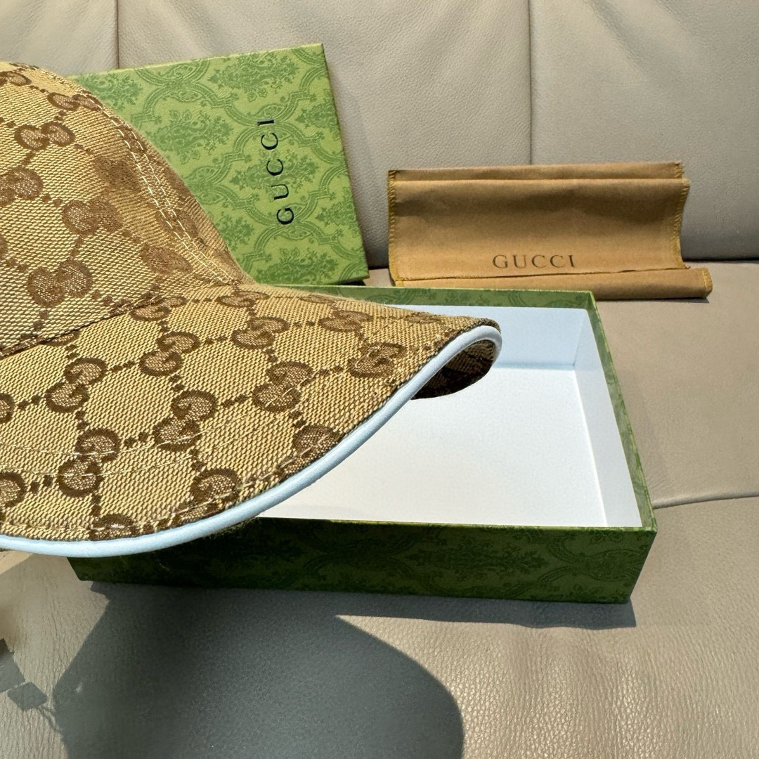 配盒子布袋，Gucci(古奇)春夏新款原单棒球帽， logo织带，1:1开模订制，原版帆布料+头层牛皮，