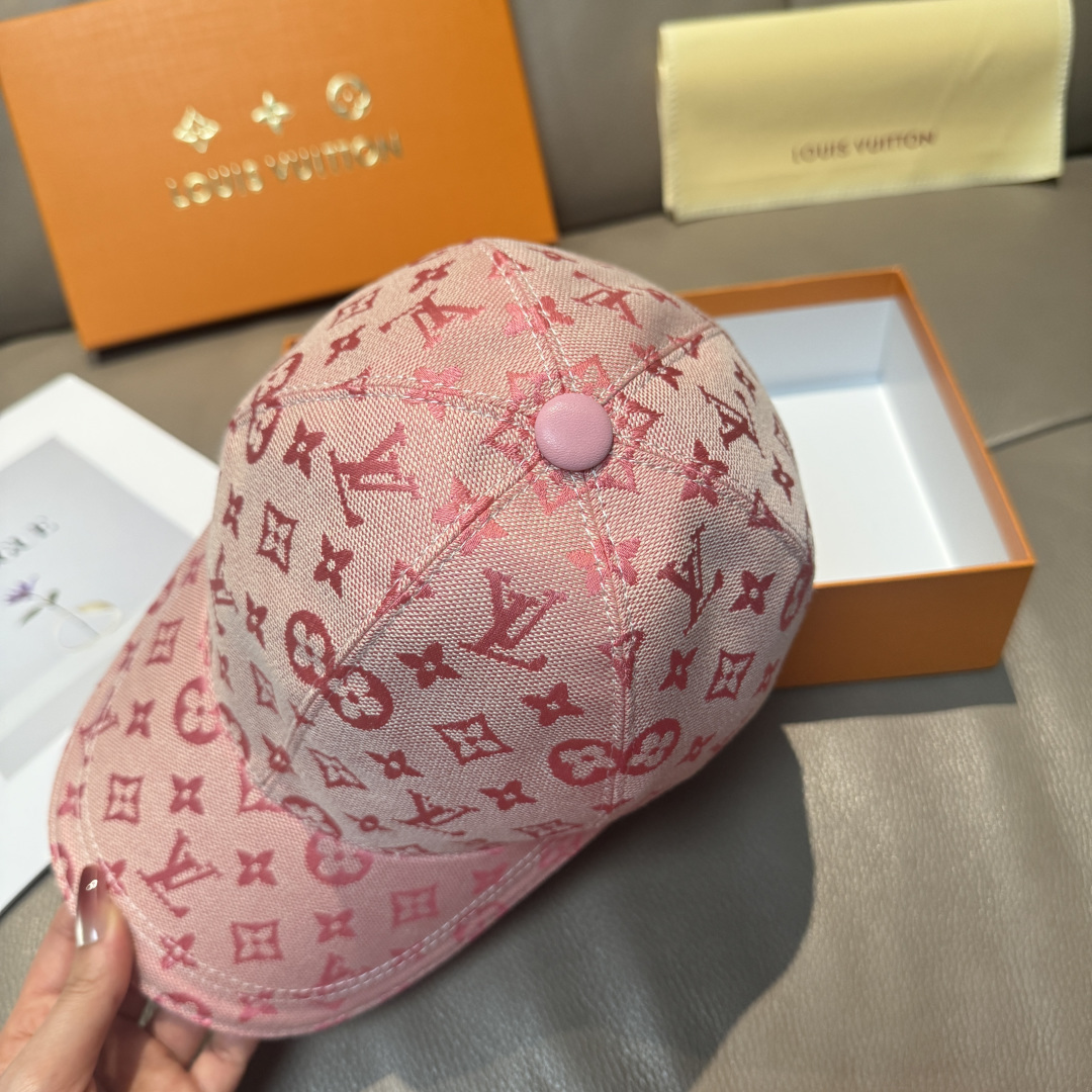 配盒子布袋，LV路易威登新款原单棒球帽，LV牛仔提花，专柜1:1开模订制，原版帆布面料+头层牛皮，轻盈透