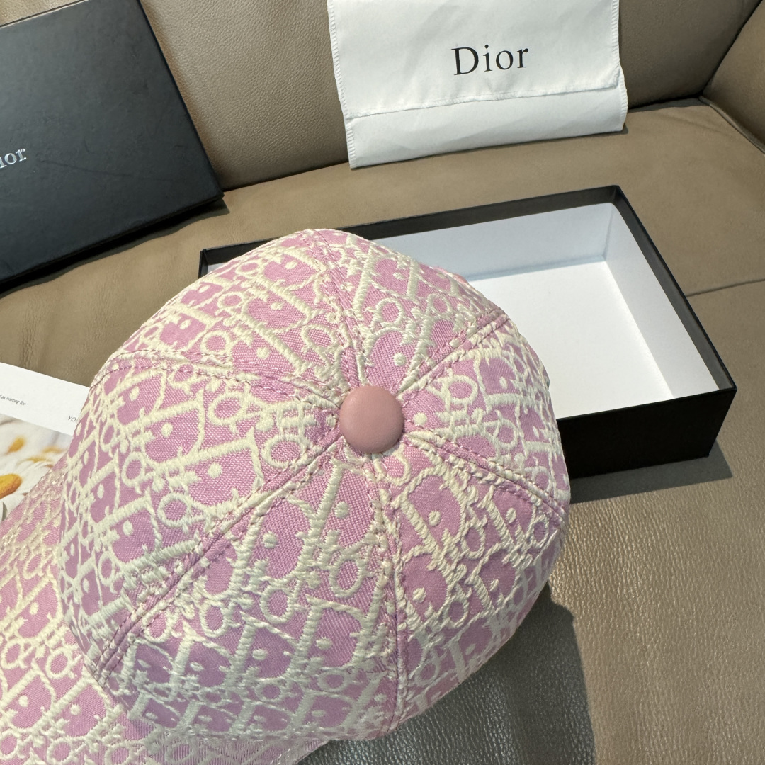 配盒子布袋，Dior(迪奥)新款原单棒球帽， Dior老花，复古韵味十足，专柜断货热门，1:1开模订制，