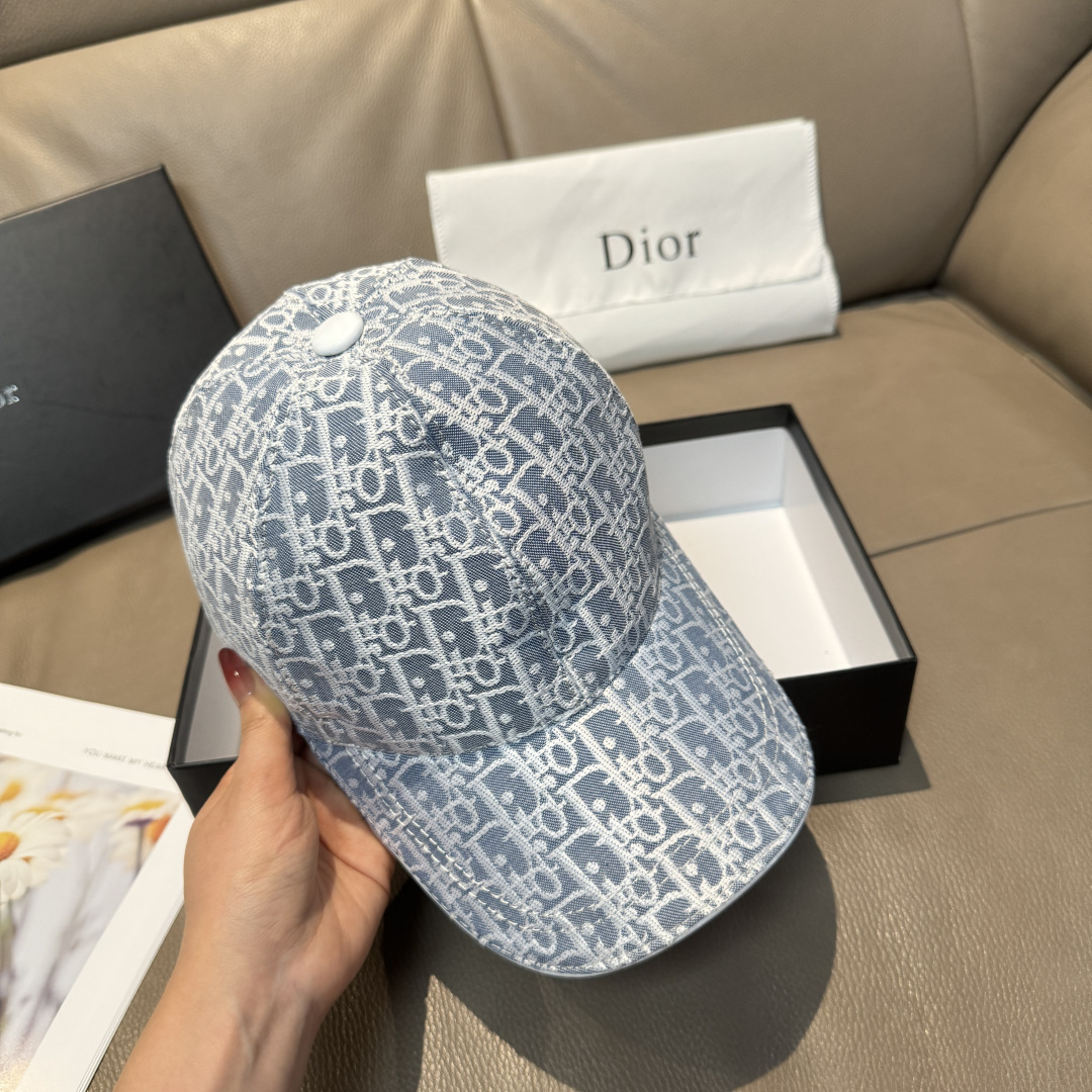 配盒子布袋，Dior(迪奥)新款原单棒球帽， Dior老花，复古韵味十足，专柜断货热门，1:1开模订制，