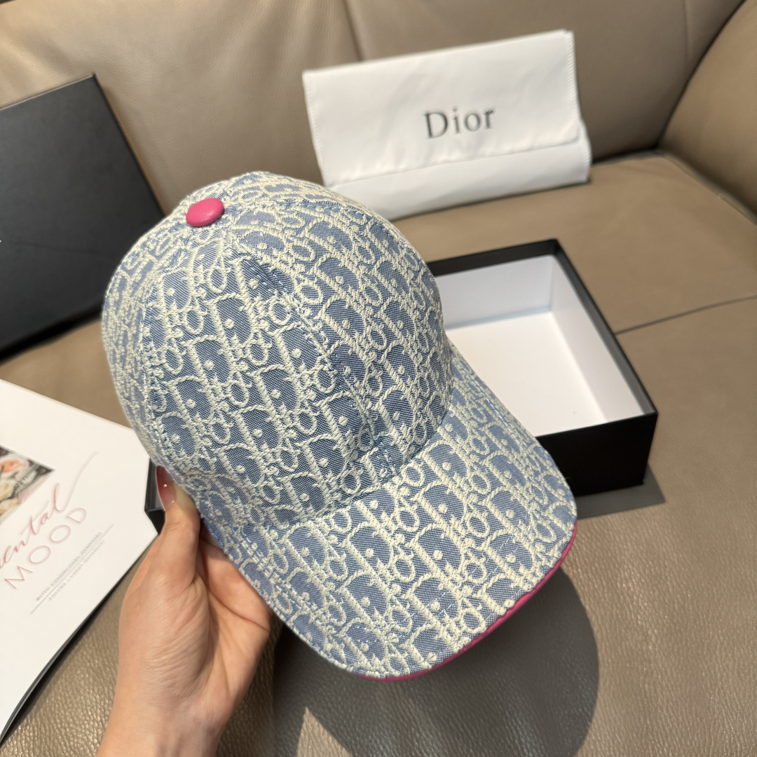 配盒子布袋，Dior(迪奥)新款原单棒球帽， Dior老花，复古韵味十足，专柜断货热门，1:1开模订制，