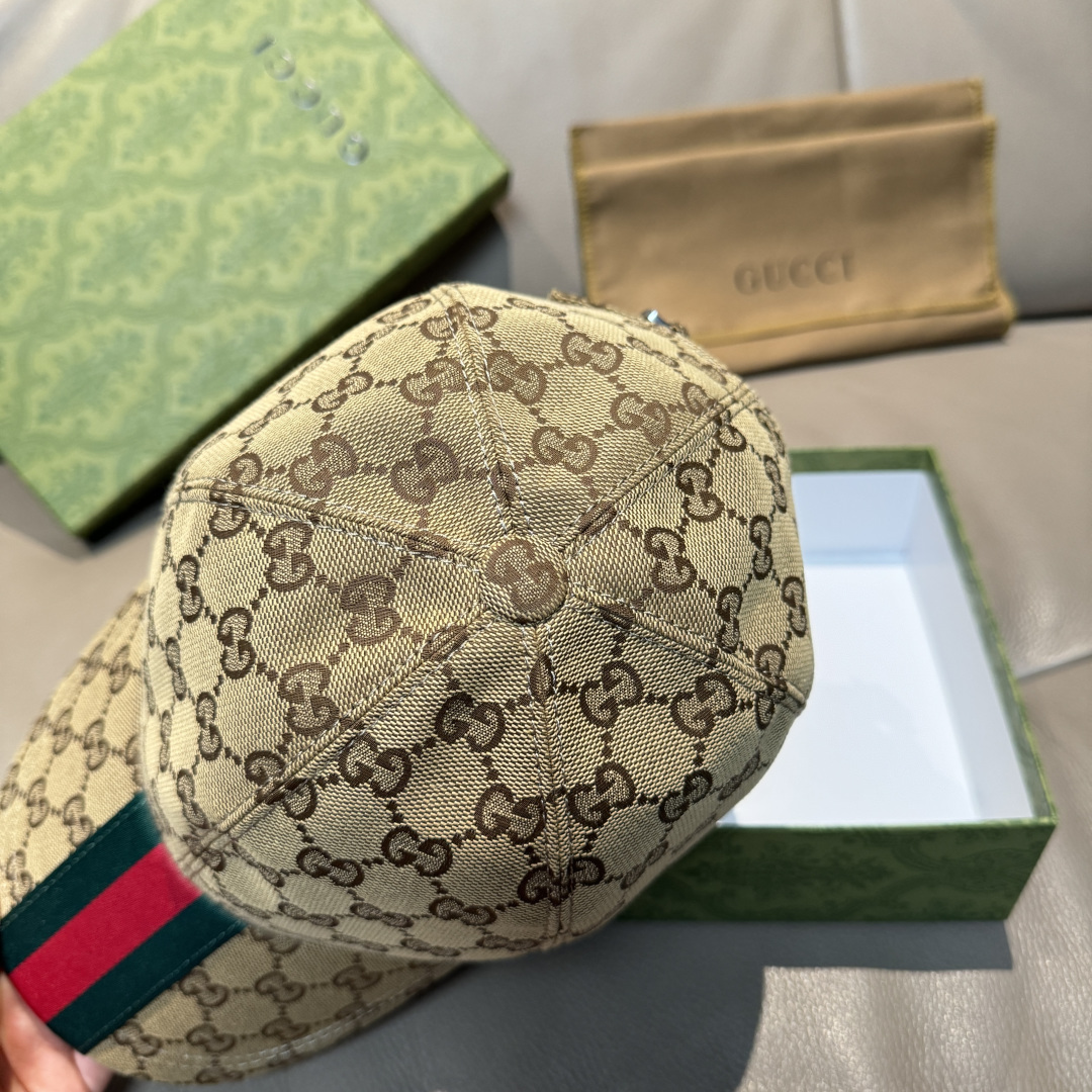 原单版本出货！配盒子布袋，Gucci(古奇)最新原单棒球帽，宽版织带。专柜1:1开模订制，最高版本，原版
