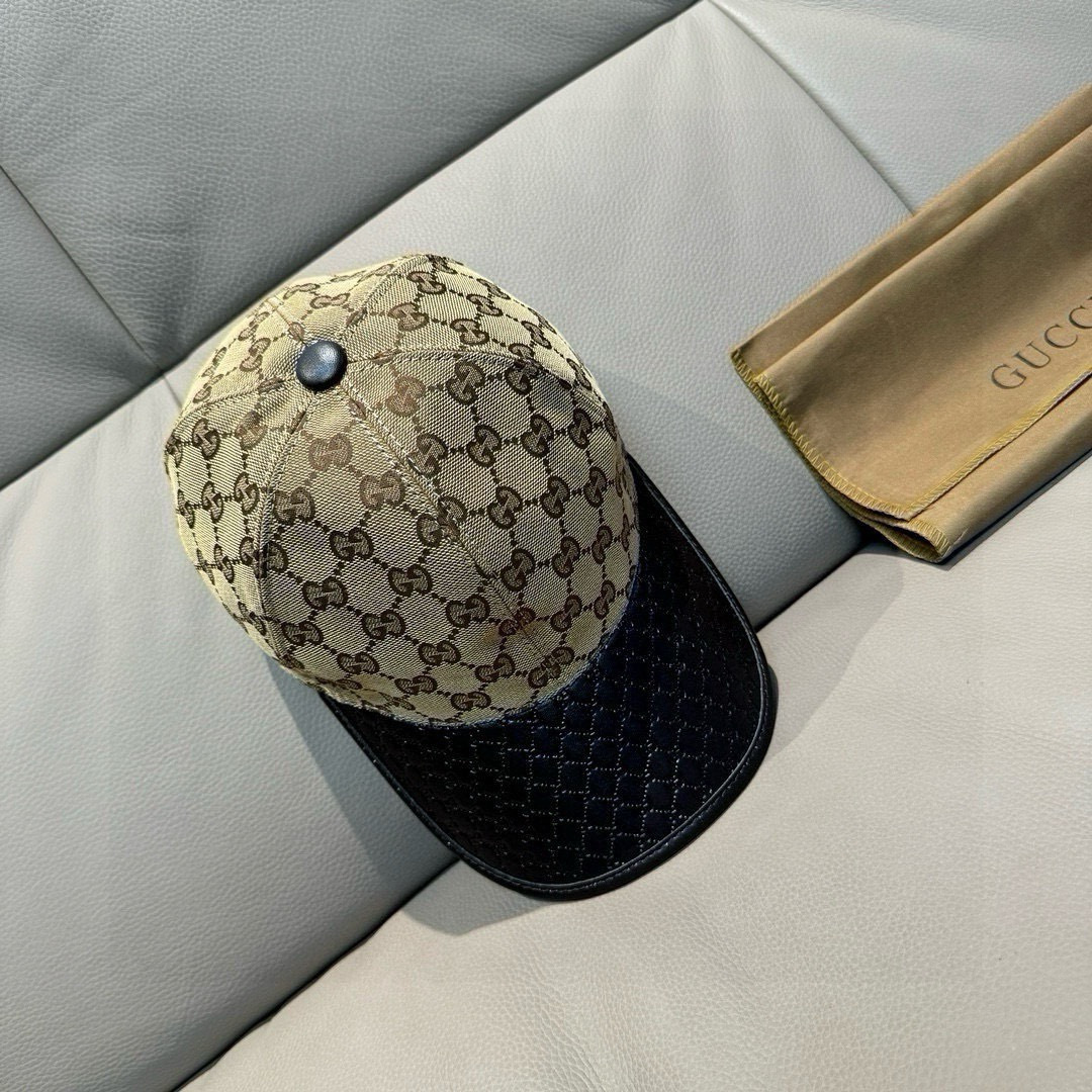 配盒子布袋，Gucci(古奇)经典原单棒球帽，小双G牛皮拼接，1:1开模订制，质量超赞！帽檐头层牛皮压花