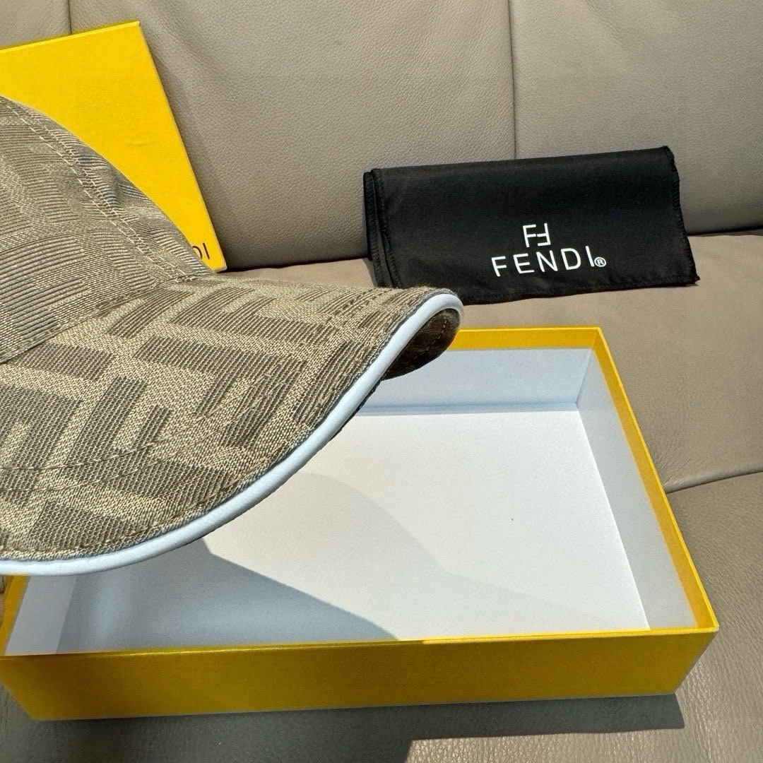 配盒子布袋，Fendi（芬迪）新款原单棒球帽， 双F提花，专柜热卖款，复古双F提花口碑极佳，1:1开模订
