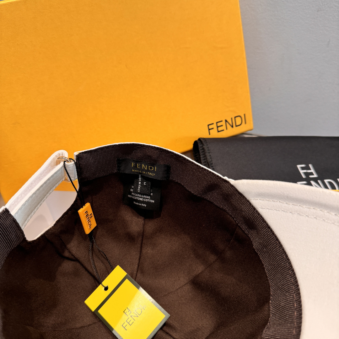 配盒子布袋，Fendi（芬迪）新款原单棒球帽， 双F狗狗刺绣，专柜热卖款中，1:1开模订制，原厂棉布料+