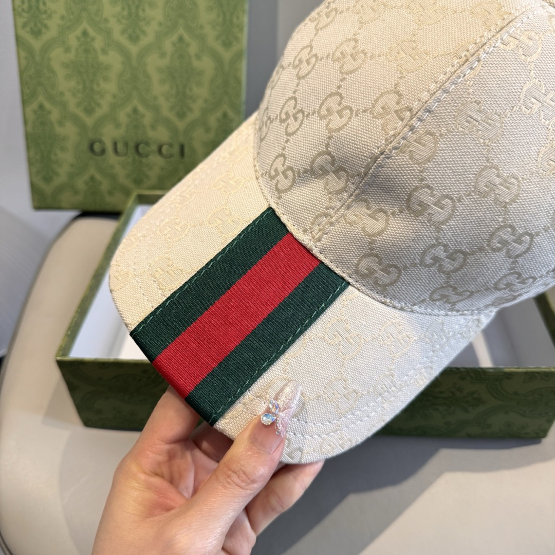 原单版本新色出货！配盒子布袋，Gucci(古奇)最新原单棒球帽，宽版织带。专柜1:1开模订制，最高版本，