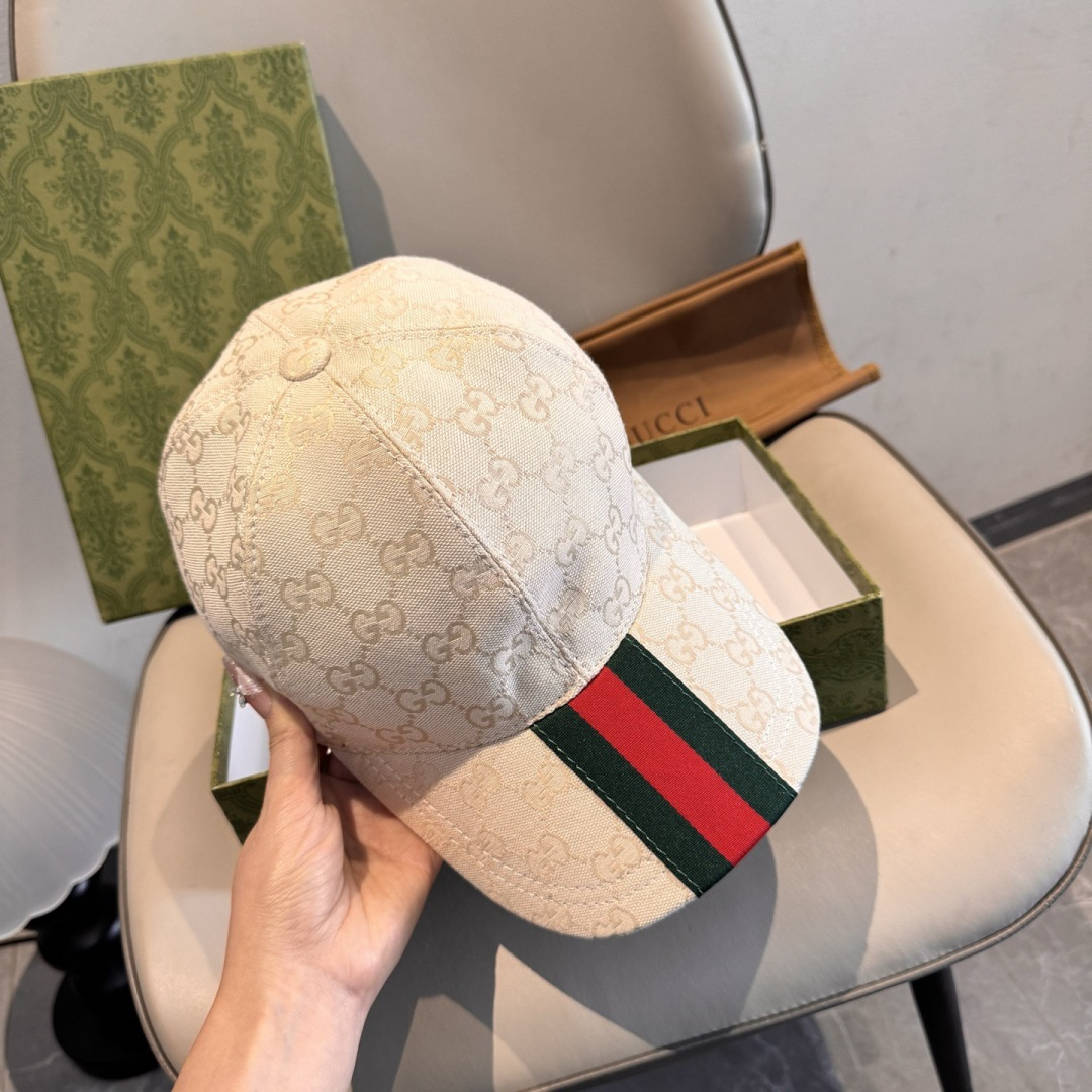 原单版本新色出货！配盒子布袋，Gucci(古奇)最新原单棒球帽，宽版织带。专柜1:1开模订制，最高版本，