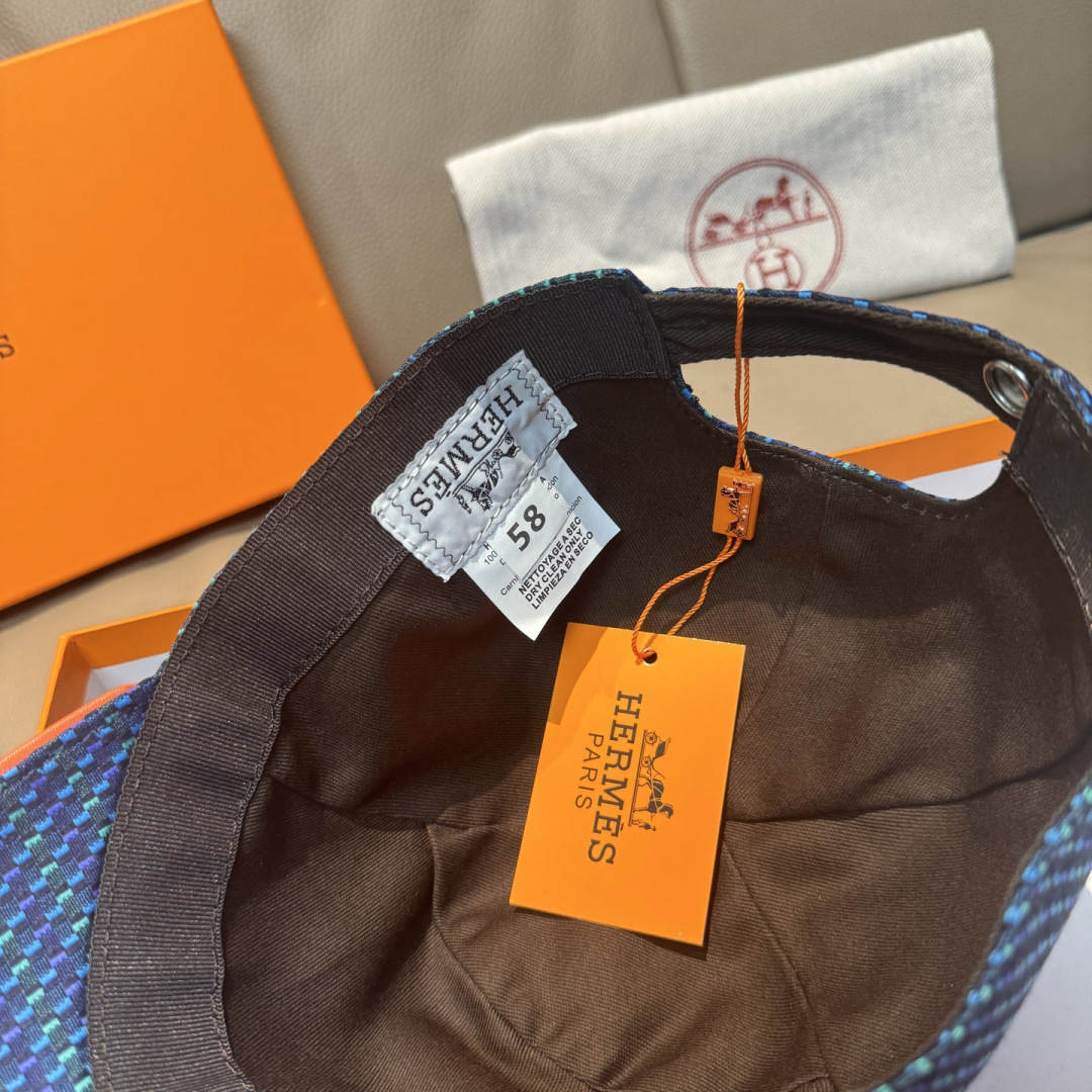 配盒子布袋，HERMÈS (爱马仕)原单棒球帽，经典H， 正品开模订制，原版透气帆布面料+头层牛皮，原厂